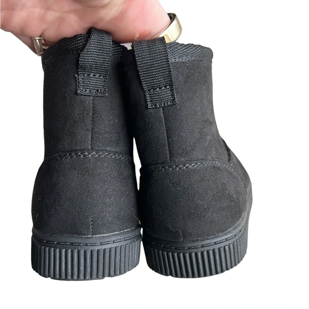 Cat & Jack Arlo Bootie Girls‎ Black Faux Suede Fuzzy Lined Boots 7